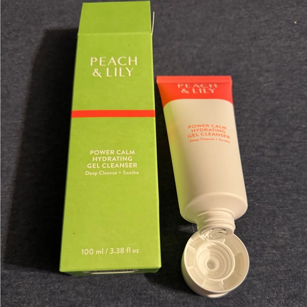 Peach & Lily Gel Cleanser - Picture 2 of 4